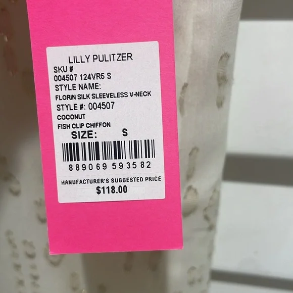 NWT Lilly Pulitzer florin silk sleeveless v-neck
Fish Clip Chiffon Size Small - Picture 2 of 2
